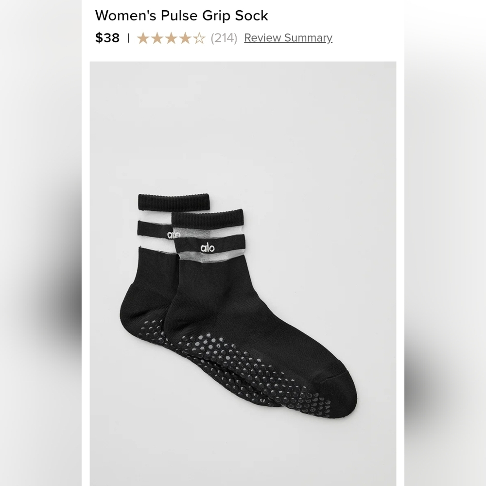 Alo Yoga Women's Pulse Grip Socks - White&Black Pair(2 For 1 Deal) - Picture 2 of 4